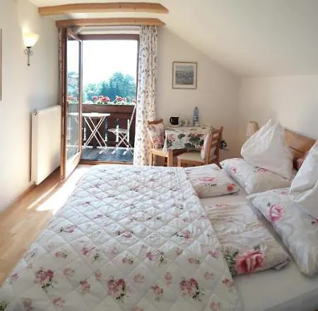 Gaestehaus Alpenblick ホームステイ