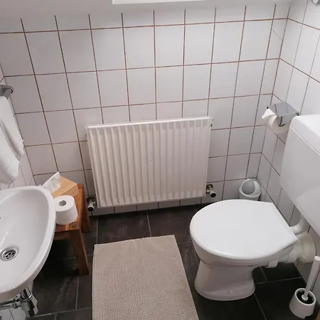 Gaestehaus Alpenblick ホームステイ ムタース