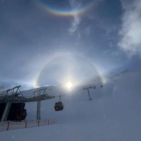 ホームステイ Gaestehaus Alpenblick ムタース