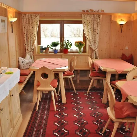 Gaestehaus Alpenblick Mutters