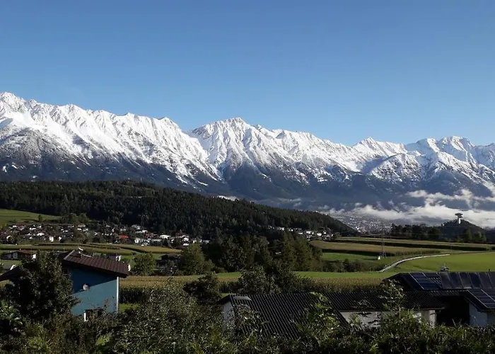 Gaestehaus Alpenblick * Mutters
