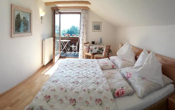 Gaestehaus Alpenblick Δωμάτια σε οικογενειακή κατοικία