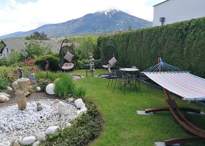 Gaestehaus Alpenblick * Mutters