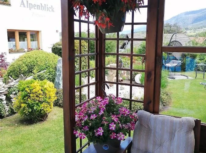 Gaestehaus Alpenblick Mutters